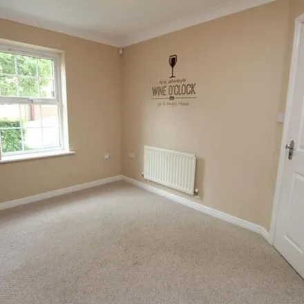 Rent this 5 bed apartment on 86 Jellicoe Avenue in Stoke Gifford, BS16 1WJ