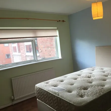 Image 9 - Willow Bank, Manchester, M14 6XN, United Kingdom - Apartment for rent