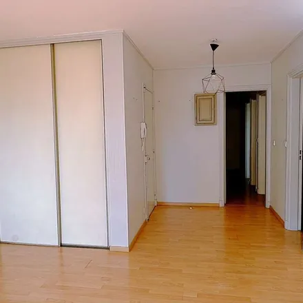 Rent this 5 bed apartment on 80 Avenue du Général Leclerc in 94700 Maisons-Alfort, France