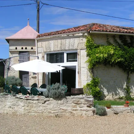 Rent this 3 bed house on 15 Rue des Puits in 17330 Dœuil-sur-le-Mignon, France
