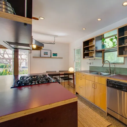 Image 9 - 724 Superba Avenue, Los Angeles, CA 90291, USA - Townhouse for sale