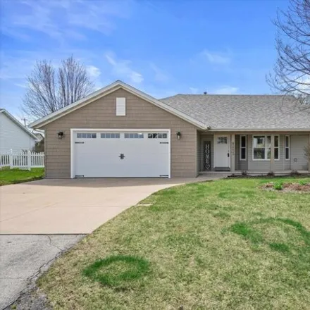 Buy this 3 bed house on Skyview Court in Buchanan, Outagamie County
