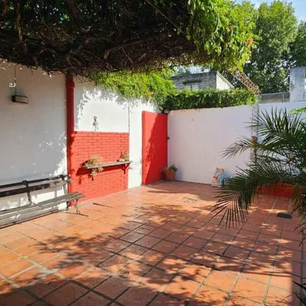 Buy this 3 bed house on Manuel Suárez 3848 in Cinco Esquinas, Rosario