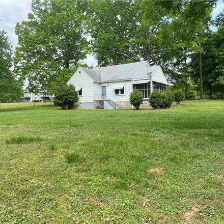 Buy this 4 bed house on Poorhouse Road in Victoria, VA 23974
