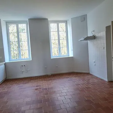 Rent this 5 bed apartment on 7 Rue Saint-Laurent in 17600 Le Gua, France