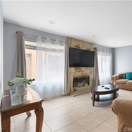 Image 2 - Tyler Street, Los Angeles, CA 91342, USA - House for sale