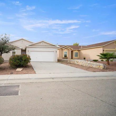 Buy this 3 bed house on 1161 Gunsight Peak Drive in Las Cruces, NM 88012