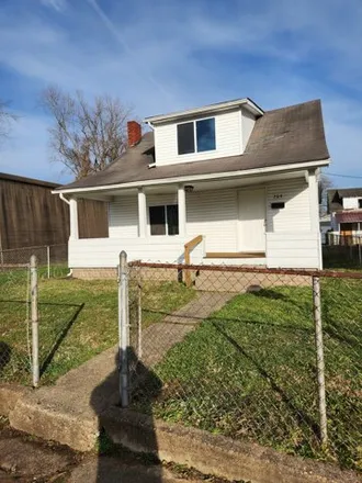 Buy this 3 bed house on 200 37th Street in Huntington, WV 25702