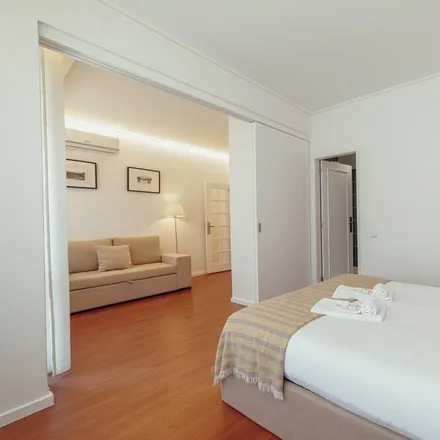 Rent this 3 bed apartment on 4050-327 Distrito de Leiria