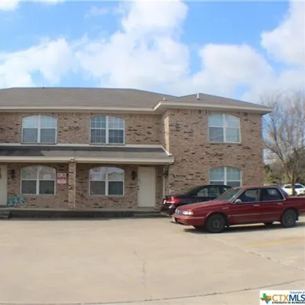 Rent this 3 bed house on 102 West Robin Lane in Harker Heights, Bell County