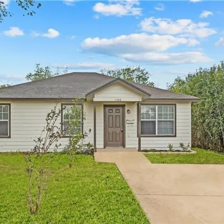 Buy this 3 bed house on 1144 Martin Luther King Jr Drive in Temple, TX 76504