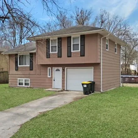 Buy this 3 bed house on 1214 Brown Drive in Boonville, MO 65233