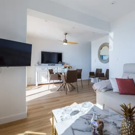 Rent this 4 bed apartment on Paseo Marítimo Poniente in 29740 Vélez-Málaga, Spain
