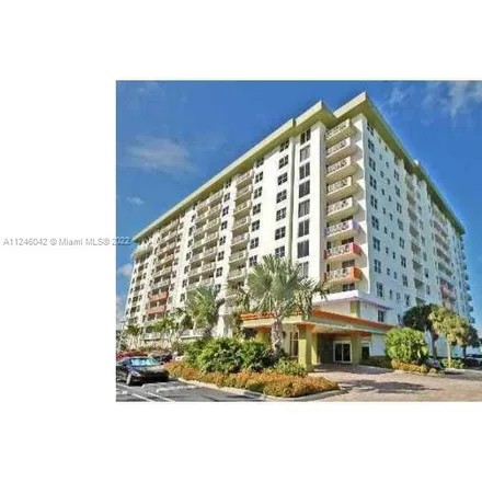 Image 1 - 10300 West Bay Harbor Drive, Bay Harbor Islands, Miami-Dade County, FL 33154, USA - Condo for rent