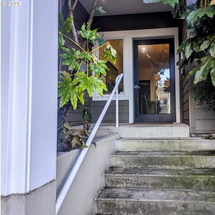 Image 3 - 1625 Southwest Montgomery Street, Portland, OR 97201, USA - House for sale