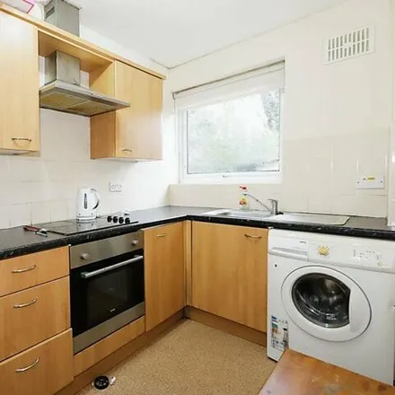 Image 3 - Malcolm Court, Lower Vauxhall, Wolverhampton, WV1 4SS, United Kingdom - Apartment for sale