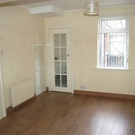 Image 3 - 6 Willowfield Parade, Belfast, BT6 8HW, United Kingdom - Apartment for rent