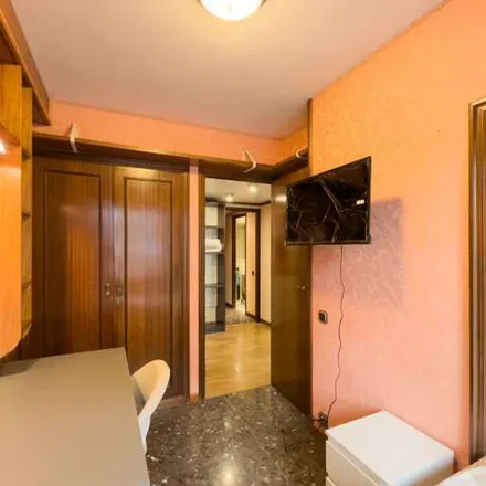 Rent this 6 bed apartment on Les Corts - Aurora Bertrana in Travessera de les Corts, 08094 l'Hospitalet de Llobregat