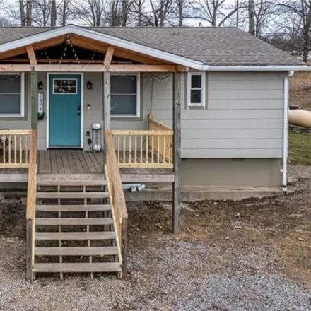 Buy this 3 bed house on 2456 McArthur Road in Pymatuning Central, Crawford County