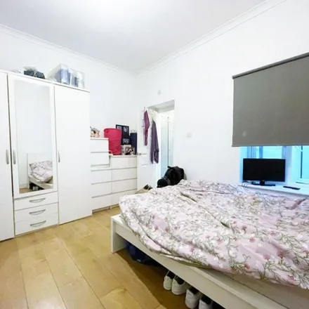 Rent this 1 bed apartment on 13 Lancaster Road in London, N4 4PP