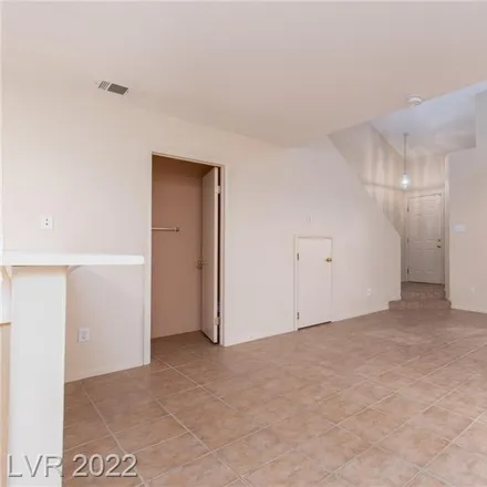 Image 8 - 912 Intrigue Way, Las Vegas, NV 89128, USA - Townhouse for rent