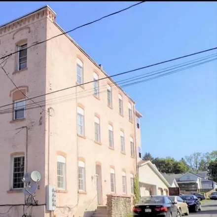 Rent this 3 bed apartment on 699 Burke Street in Dunmore, PA 18512