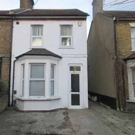 Rent this 3 bed house on Princes Street in Southend-on-Sea, SS1 1QA