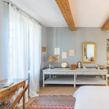 Rent this 5 bed house on Aix-en-Provence in Bouches-du-Rhône, France