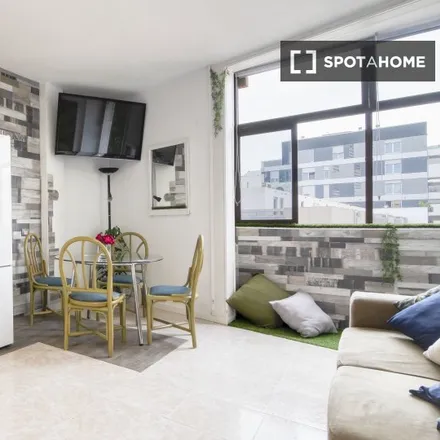 Rent this 2 bed apartment on Calle Pelayo in 17, 35907 Las Palmas de Gran Canaria