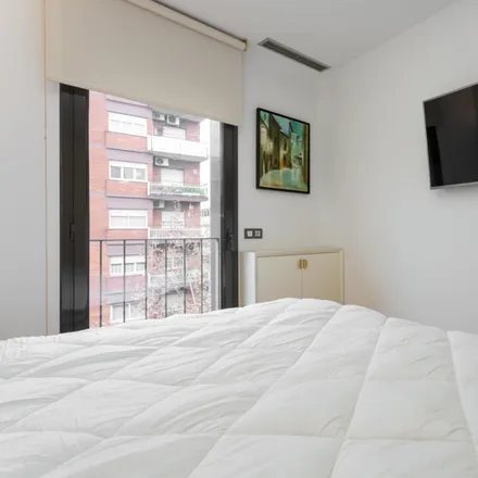 Image 2 - Carrer de Caballero, 72, 74, 08001 Barcelona, Spain - Apartment for rent