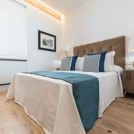 Rent this 3 bed apartment on Santuario La Milagrosa in Calle de García de Paredes, 45