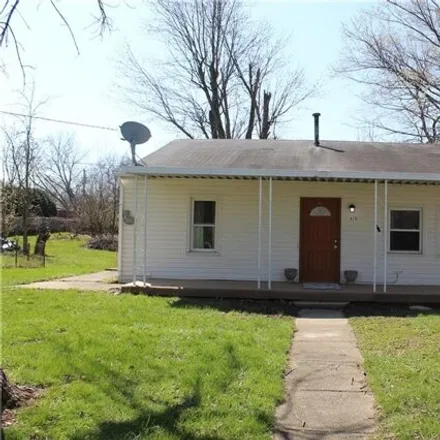 Buy this 2 bed house on 432 Grove Street in Wrightview, Fairborn