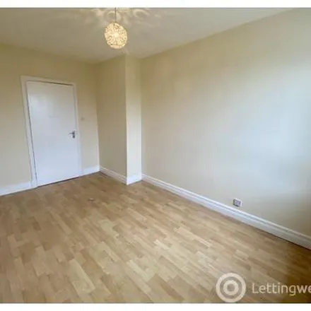 Image 6 - Espieside Crescent, Coatbridge, ML5 2HH, United Kingdom - Apartment for rent
