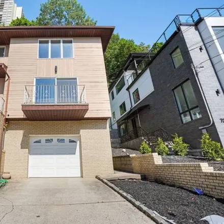 Buy this 3 bed house on 716 Undercliff Avenue in Edgewater, Bergen County