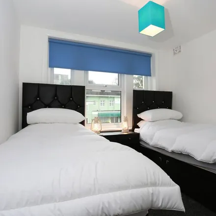 Rent this 2 bed condo on Bournemouth in Christchurch and Poole, BH1 3PH