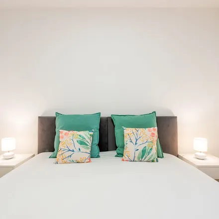 Rent this 1 bed apartment on Chafariz de Dentro in Largo do Chafariz de Dentro, 1100-139 Lisbon