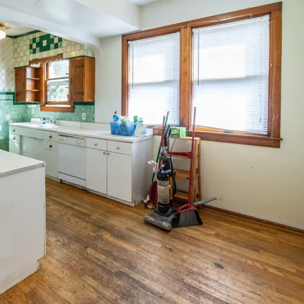 Image 2 - 1931 North Winchester Avenue, Chicago, IL 60614, USA - Duplex for sale