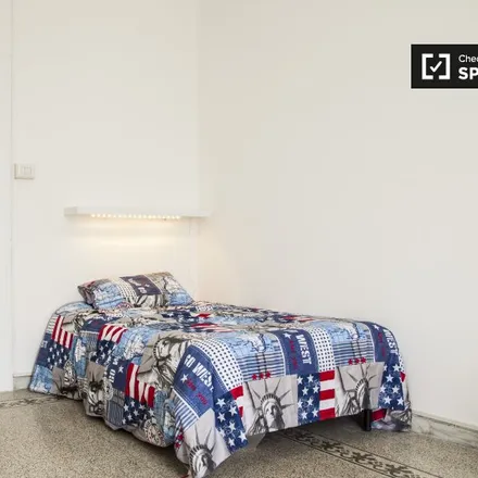 Rent this 6 bed room on Presidio ospedaliero George Eastman in Viale Regina Elena, 287/B