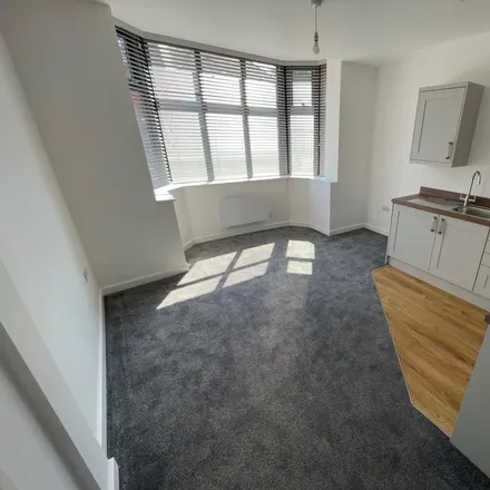 Rent this 1 bed apartment on 105 Earlsdon Avenue North in Coventry, CV5 6GA