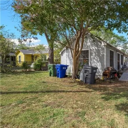 Buy this 3 bed house on 1020 North 36th Street in Waco, TX 76710
