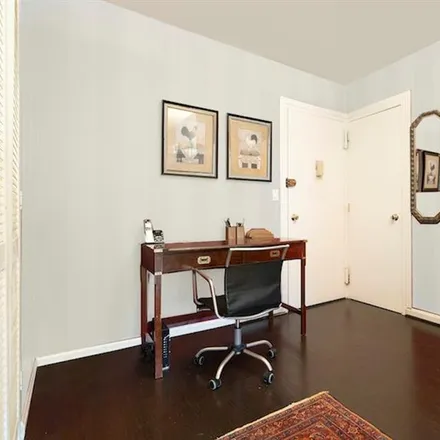 Image 4 - 166 EAST 63RD STREET 10D in New York - Townhouse for sale