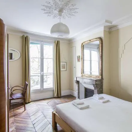 Image 4 - 9 Rue Germain Pilon, 75018 Paris, France - Apartment for rent