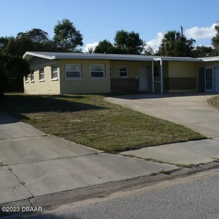 Buy this 3 bed house on 2537 Coral Way West in Daytona Beach, FL 32118