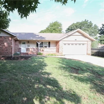 Buy this 4 bed house on 1002 South 11th Street in Rogers, AR 72756