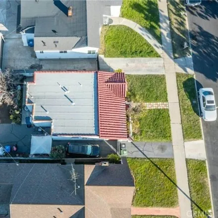 Image 7 - 683 West 103rd Street, Los Angeles, CA 90044, USA - House for sale