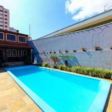 Buy this 5 bed house on Rua Porto Nacional in Vila Galvão, Guarulhos - SP