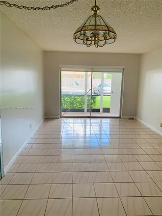 Image 3 - 4155 Northwest 90th Avenue, Coral Springs, FL 33065, USA - Condo for rent