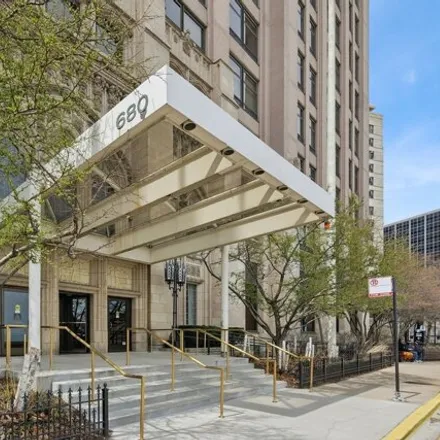 Buy this 2 bed condo on Northwestern University Chicago Campus in East Huron Street, Chicago