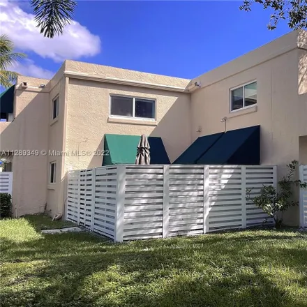 Image 9 - 14332 Southwest 97th Lane, Miami-Dade County, FL 33186, USA - Townhouse for sale