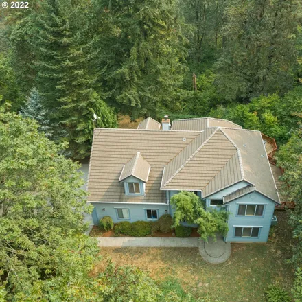 Buy this 5 bed house on 8660 Southeast Wooded Hills Court in Damascus, Clackamas County